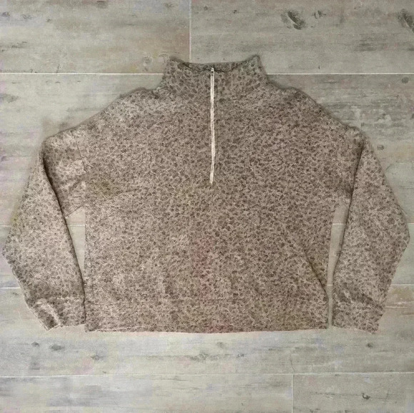 Monrow Women's Half Zip Sweatshirt - Picture 8 of 8